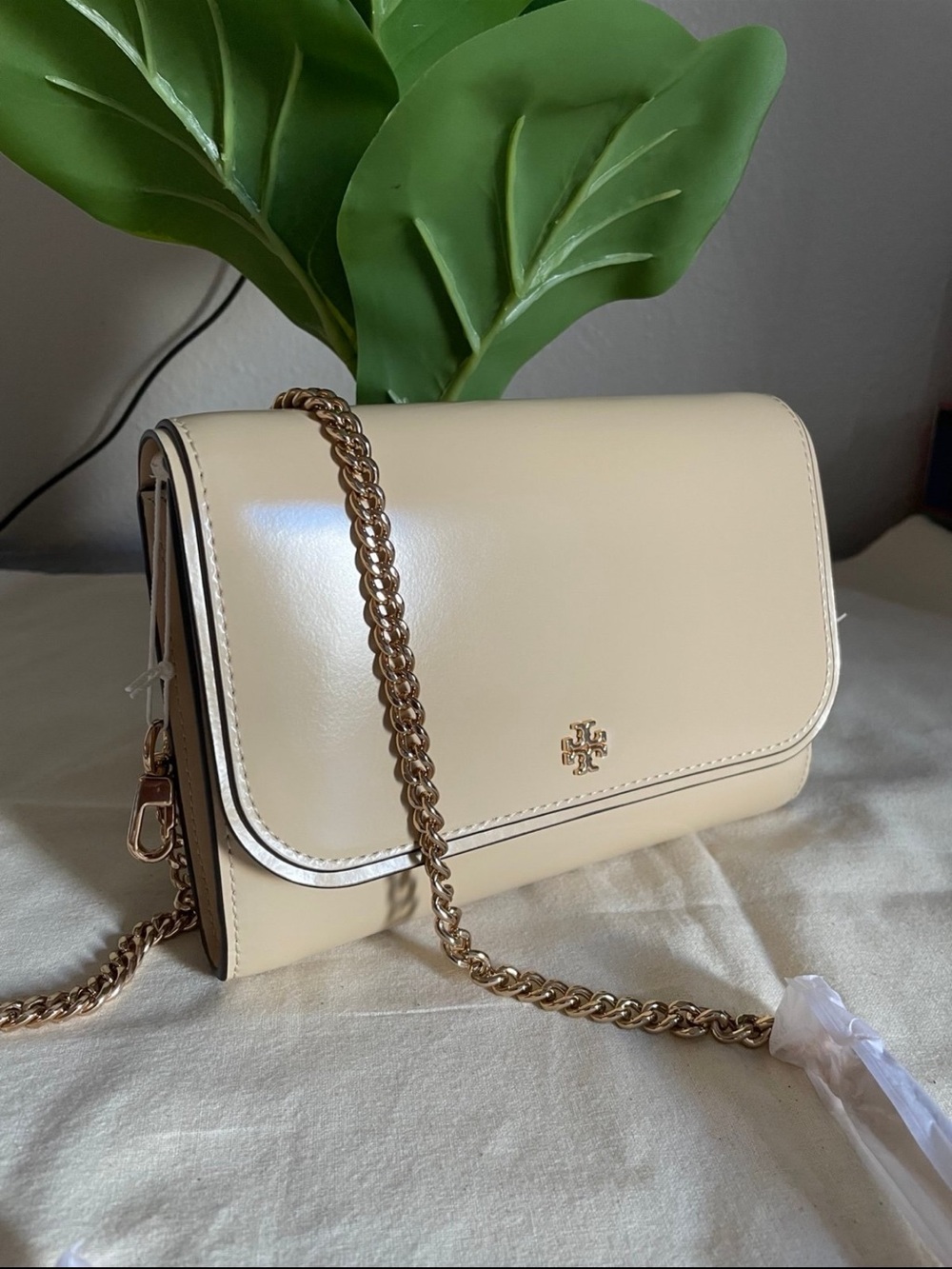 New, Emerson patent chain wallet crossbody soft serve 139427